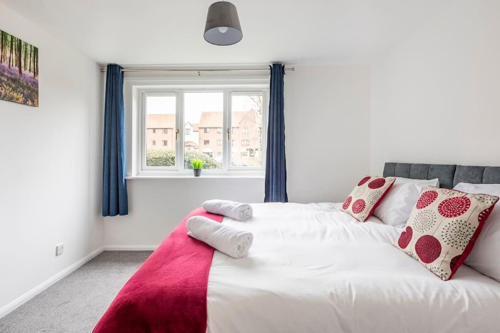 Mile End Two Bedroom Flat Near Colchester Hospital With Free Parking And Internet מראה חיצוני תמונה
